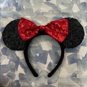 Classic Minnie Ears